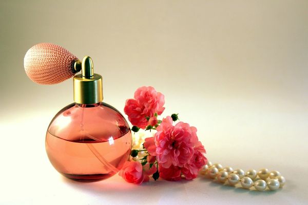 Sklep internetowy z zamiennikami perfum: szeroki wybór dla każdego