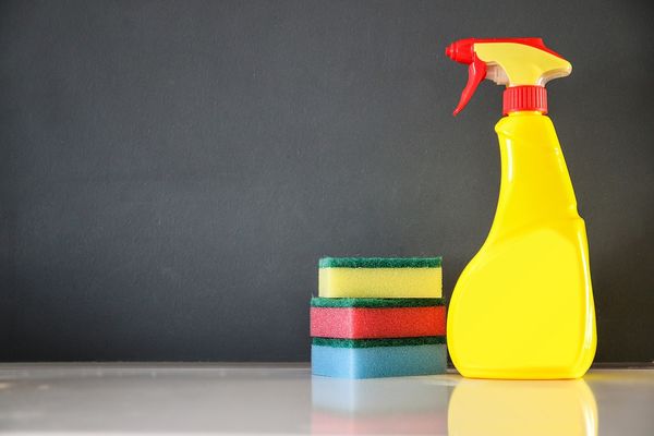 Jak dbać o czystość w domu? Praktyczne porady